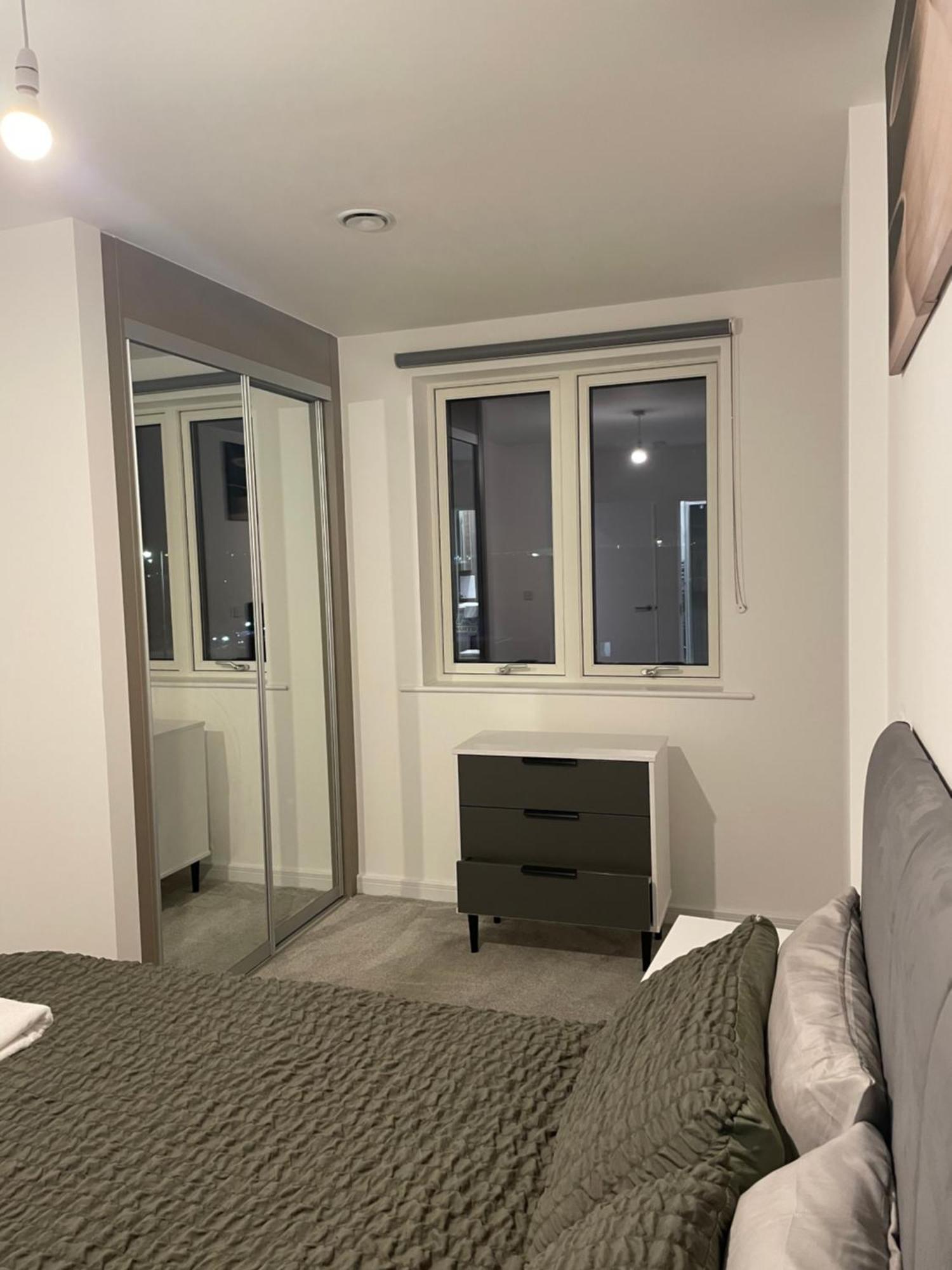 Luxurious 2 Bedroom Apartment バーキング エクステリア 写真