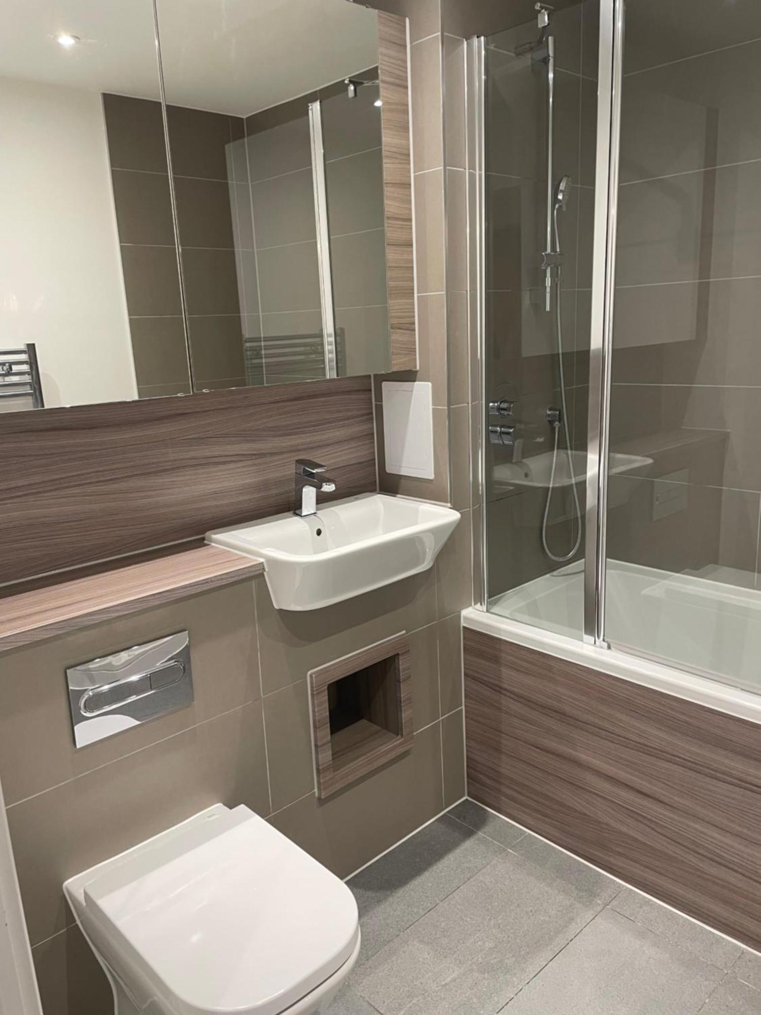 Luxurious 2 Bedroom Apartment バーキング エクステリア 写真